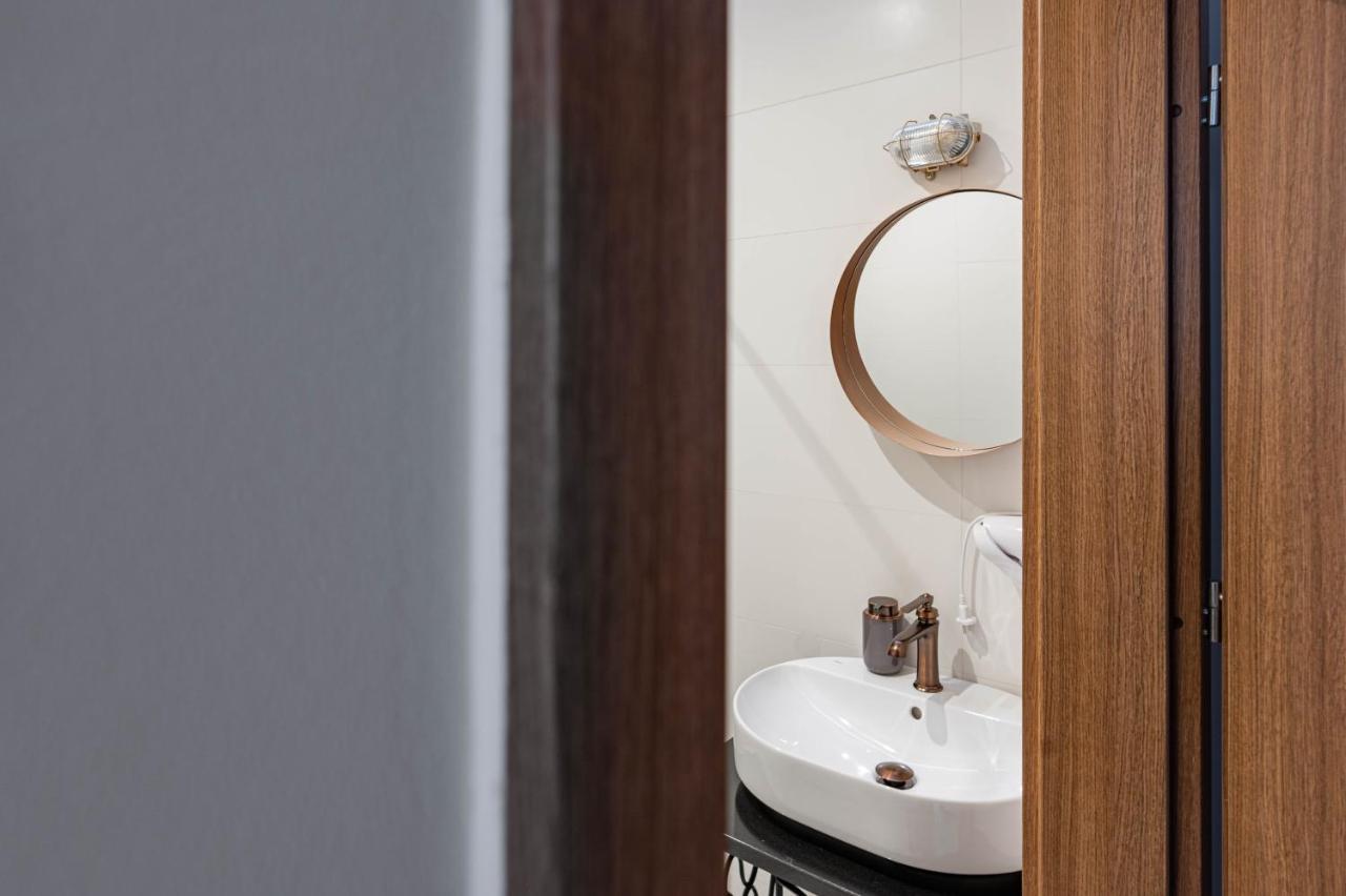 Apartamenty W Kamienicy Sieradz Esterno foto